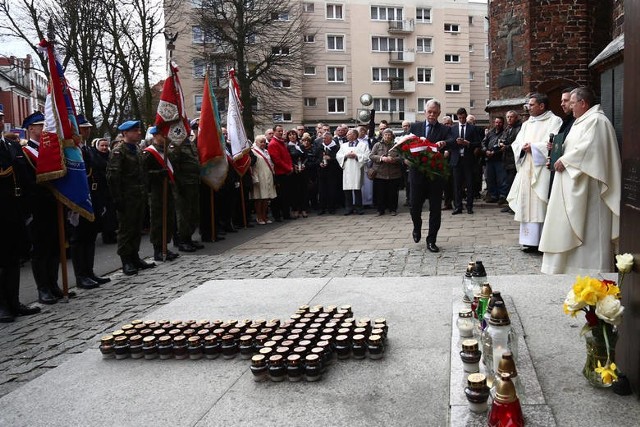 Obchody rocznicy tragedii smoleńskiej w Słupsku.