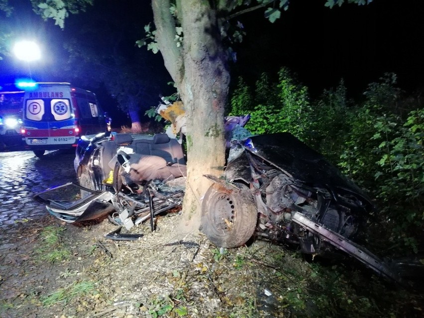 Wielewo. Wypadek w gminie Braniewo. Nie żyje 19-latek
