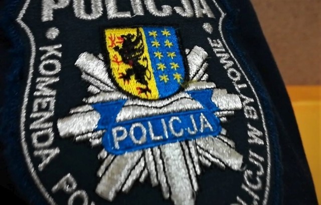 Bytowscy policjanci wczoraj otrzymali zgłoszenie, że w Skwierawach jest mężczyzna, który nie wie, jak się znalazł w gminie Studzienice.