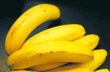 Koszyk Porannego: Banany staniały, pomarańcze poszły w górę. Wiemy, gdzie jest najtaniej.