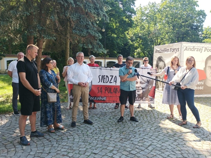 Białystok: akcja solidarności z Andżeliką Borys i Andrzejem Poczobutem