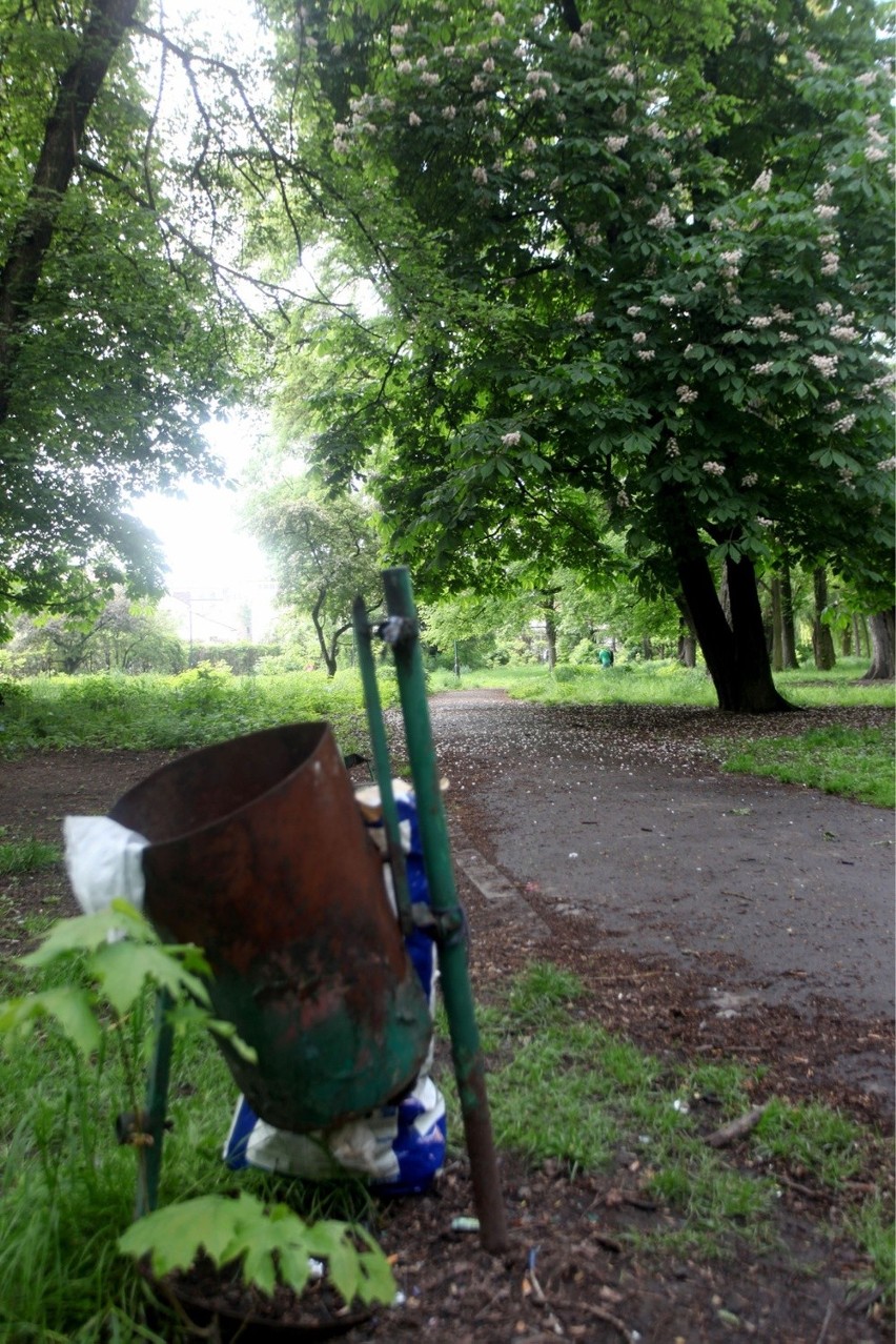 Zakonnicy za otwarcie parku chcą kamienicy w centrum Krakowa