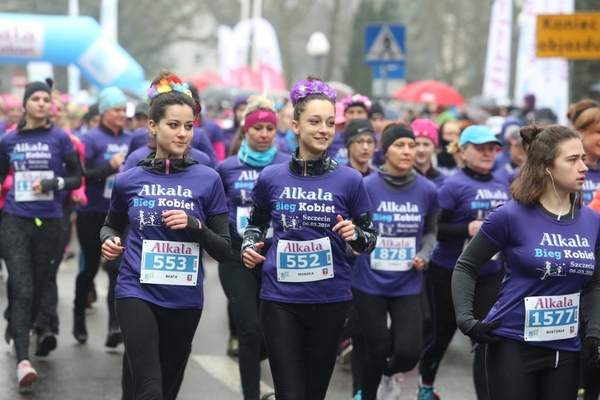 Alkala Bieg Kobiet. Panie przebiegły w deszczu 5 km [zdjęcia]