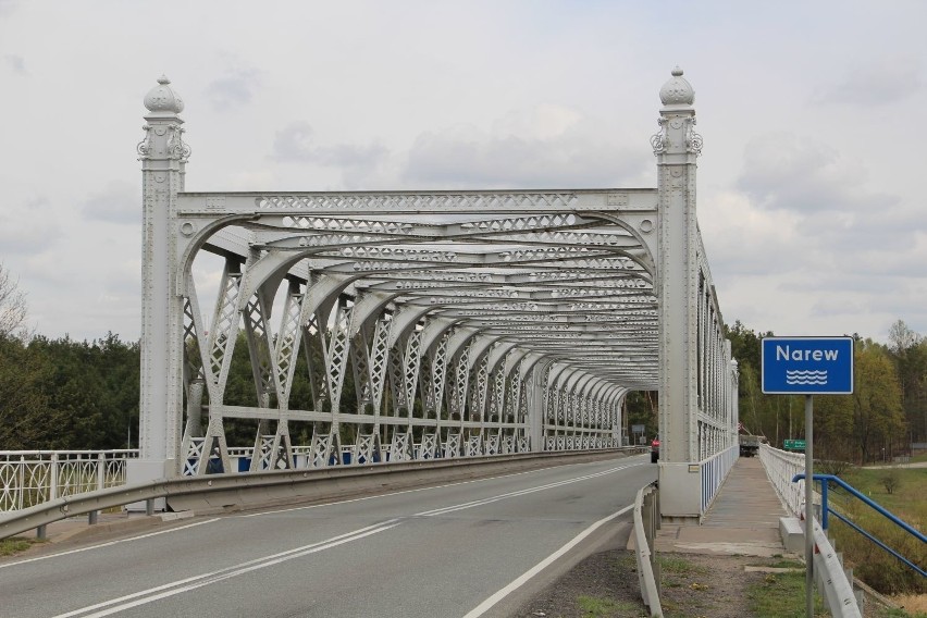Most nad Narwią w rejonie Plosek. W ramach budowy S19...