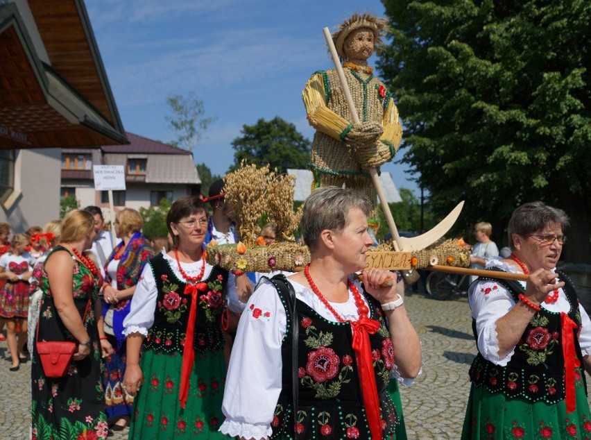 Dożynki w Tyliczu. Święto plonów z regionalnymi przysmakami [ZDJĘCIA]