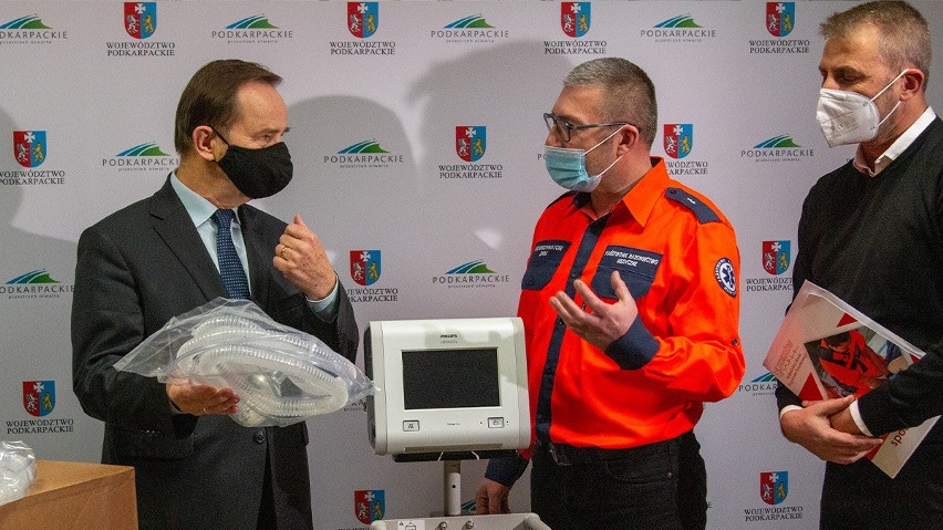 Dwa respiratory od marszałka dla szpitala wojewódzkiego w Tarnobrzegu