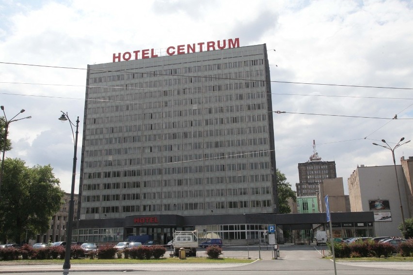 Hotel "Centrum" przechodzi do historii, a niedawno był...