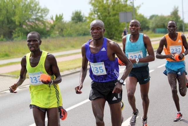 Kenijczycy zdominowali rywalizację w XXII Międzynarodowym Półmaratonie Kurpiowskim.