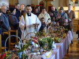 Tak wyglądało święcenie wielkanocnych pokarmów w Chełmnie. Zobacz zdjęcia