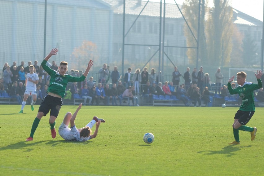 Centralna Liga Juniorów. Rodzice wspierają młodych piłkarzy