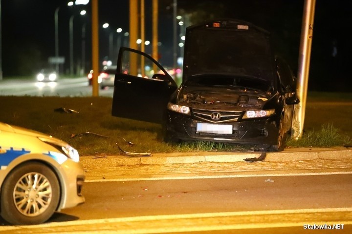 Pijacka szarża ulicami Stalowej Woli - dwie osoby ranne, sześć rozbitych samochodów!