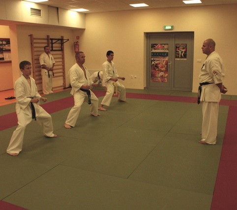 Karateków z Ostrowi egzaminował sensei Jan Gruba IV DAN.