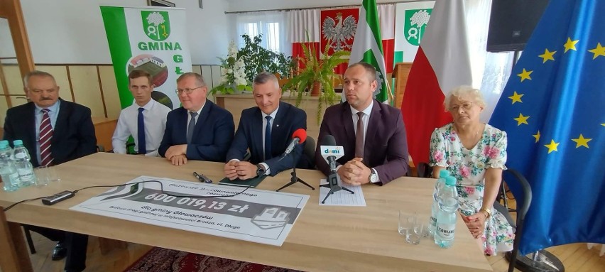 W Głowaczowie podpisano umowę na dofinansowanie do budowy...