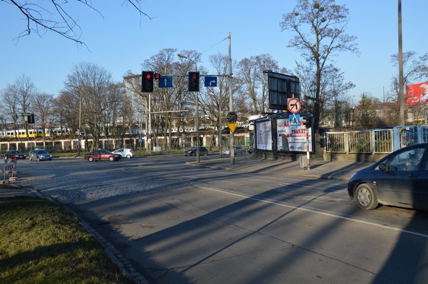 Nawierzchnia na ul. Hubskiej pozostawia wiele do życzenia i...