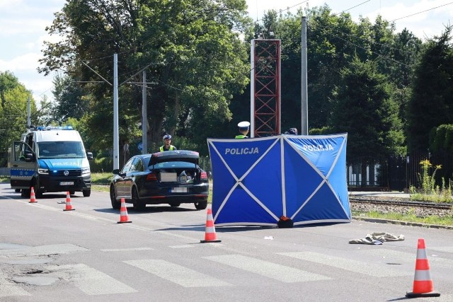 Do tragicznego wypadku doszło w niedzielę 7 sierpnia o godz. 12.45 na ul. Zgierskiej w Łodzi na Bałutach.