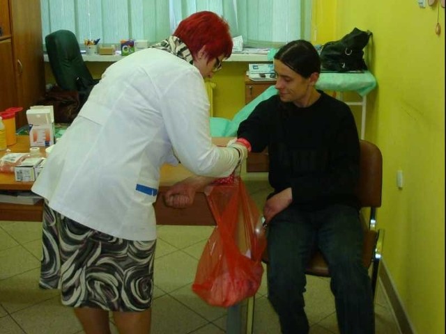 Ponad 100 osób zarejestrowało się jako potencjalni dawcy, w czasie trwania Dnia Dawcy Szpiku, który odbył się w niedzielę w Starachowicach.