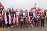 Gmina Łomża. W Giełczynie blisko 200 osób przebiegło symboliczny dystans 1918 metrów z flagami. Następnie odbył się bieg na 10 km [ZDJĘCIA]