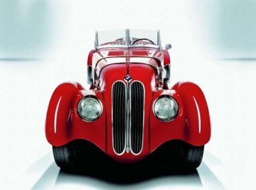 "Nerkę” rozsławił BMW 328. Między 1936, a 1940 rokiem...