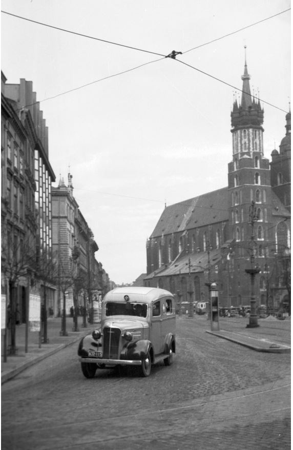 Tramwaje przed 1945 rokiem w Krakowie, nie uwierzysz, gdzie kiedyś były szyny [GALERIA]