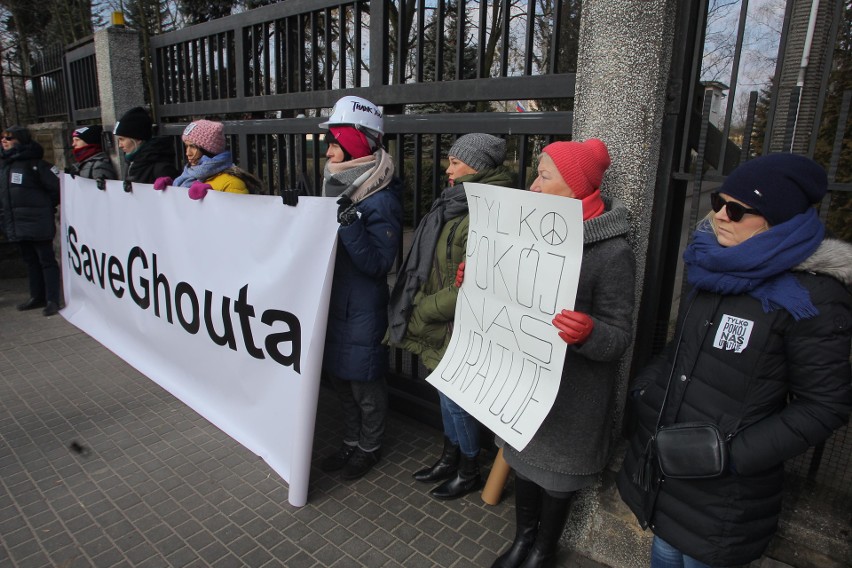 Poznań: "Stop ludobójstwu w Syrii" - tak protestowali przed...