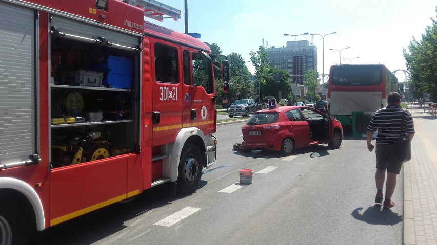 Wypadek na ul. Ogińskiego w Bydgoszczy. Samochód nauki jazdy...