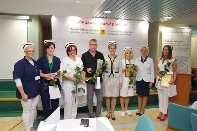 W Szpitalu Specjalistycznym w Kościerzynie wręczono Złote Czepki i wyróżnienia wyjątkowym pielęgniarkom i pielęgniarzom.