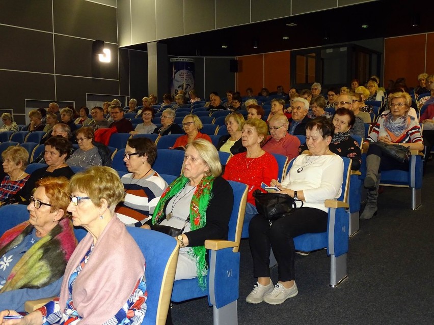 Trwają zajęcia dla słuchaczy na Uniwersytecie Trzeciego...