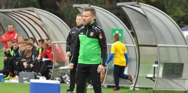 Szymon Szydełko utrzymał Podhale w 3 lidze, ale w tym sezonie drużyna słabo weszła w rozgrywki i trener z Rzeszowa stracił pracę