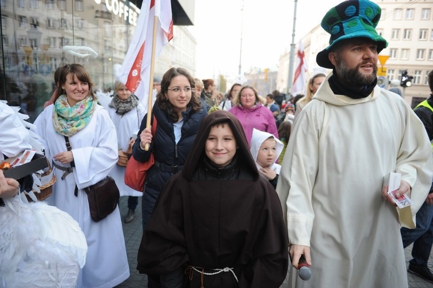 Korowód świętych przeszedł ulicami Poznania