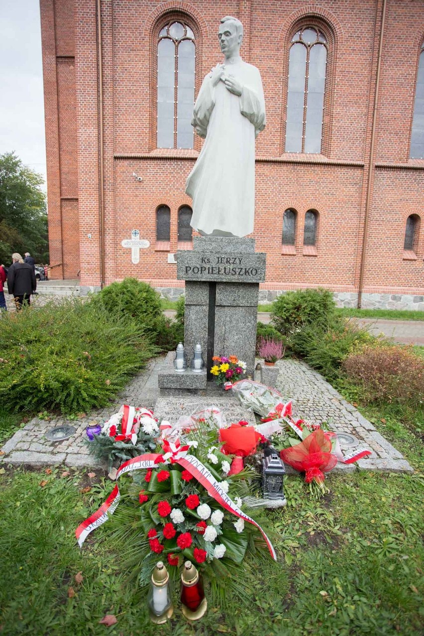 Słupskie uroczystości w 37. rocznicę męczeńskiej śmierci bł. ks. Jerzego Popiełuszki 