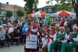 "Jawor u źródeł kultury" - impreza na rynku w Małogoszczu przyciągnęła wielu fanów muzyki ludowej. Zobacz zdjęcia 