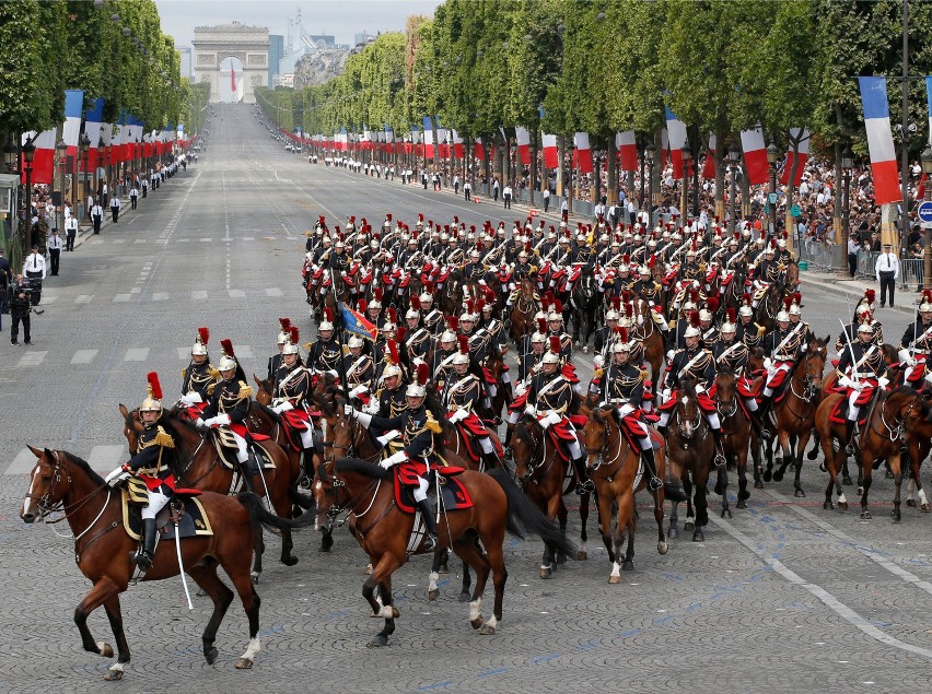 Parada z okazji Święta Narodowego Francji