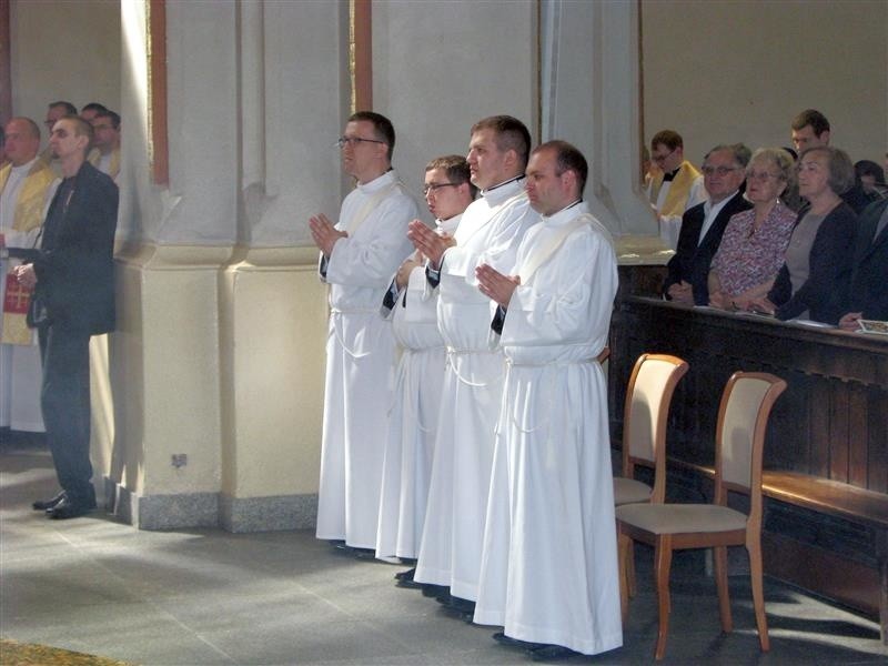 Zgodnie z tradycją obowiązującą w diecezji opolskiej...