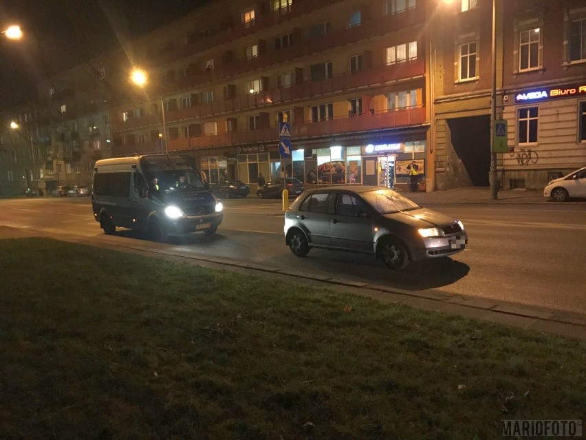 Wypadek na ulicy Ozimskiej w Opolu. Na oznakowanym przejściu...