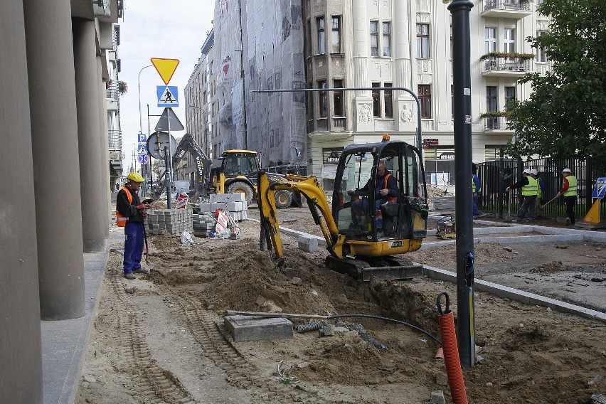 Ulica Nawrot miała być przebudowana do końca ubiegłego roku....