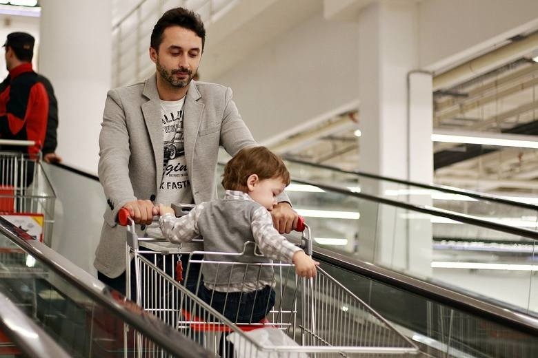 Niektóre małe sklepy ABC już dotąd pracowały w niedziele -...