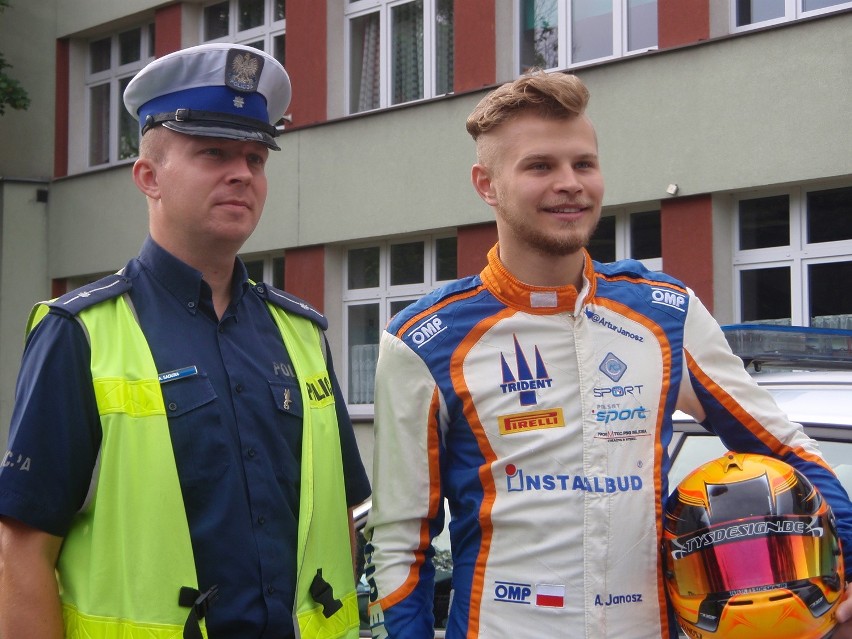 Policjanci sprawdzali czy rodzice pamiętają o...