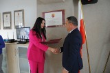 Burmistrz Włoszczowy Grzegorz Dziubek złożył ślubowanie. Zobaczcie zdjęcia i wideo