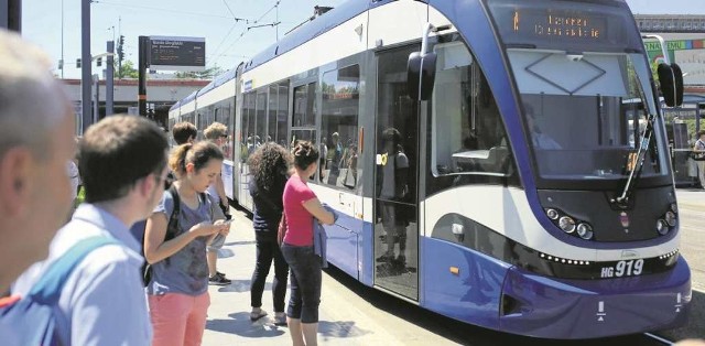 Miasto czeka na wejście w życie zmienionych zasad dotyczących przetargów, aby m.in. zamówić 35 nowych tramwajów