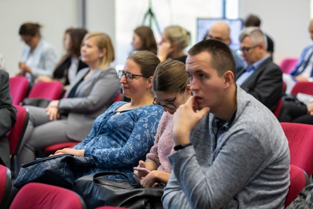 10. konferencja PIP, PFRON i GUS: "Osoba z niepełnosprawnością w zatrudnieniu", odbyła się 26 października w Bibliotece Głównej Uniwersytetu Kazimierza Wielkiego w Bydgoszczy.