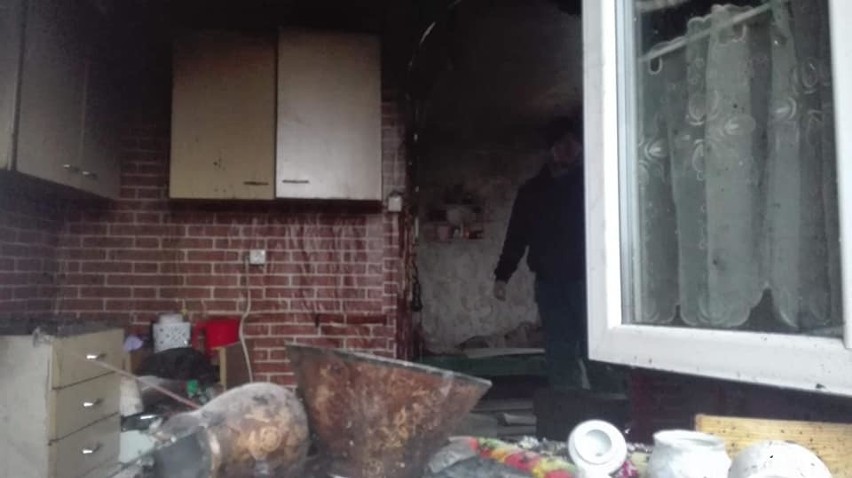 Pożar w Narwii. Dwie rodziny straciły dach nad głową
