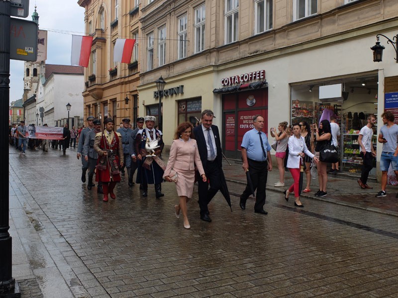 Msza święta w królewskiej katedrze na Wawelu w przeddzień marszu szlakiem Pierwszej Kompanii Kadrowej