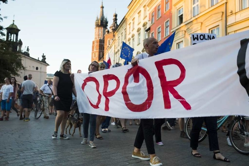 Marsz w obronie niezawisłości sądów przeszedł ulicami Krakowa