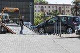 Kierowca renault zaparkował na miejscu dla inwalidy pod CRS w Zielonej Górze. Zapłaci aż 930 zł [ZDJĘCIA]