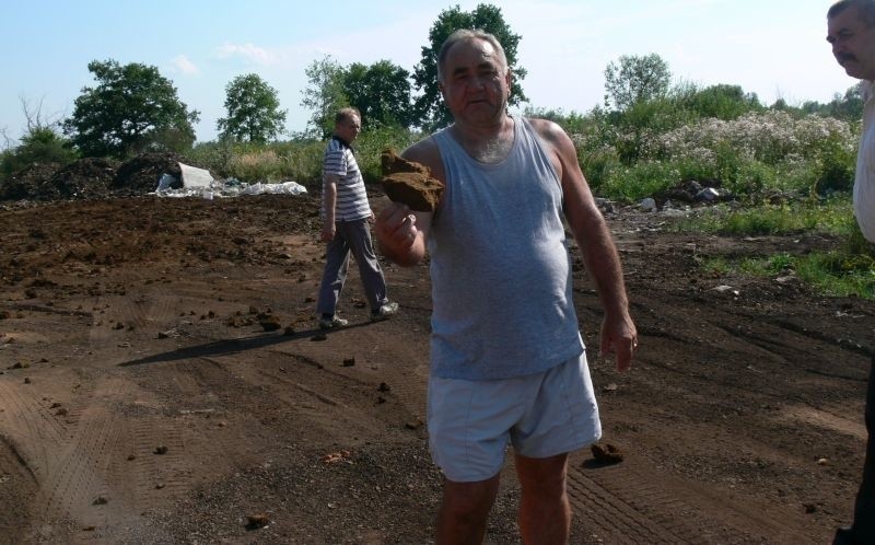 To jest gąbka z filtrów kominowych, bardzo niebezpieczny...