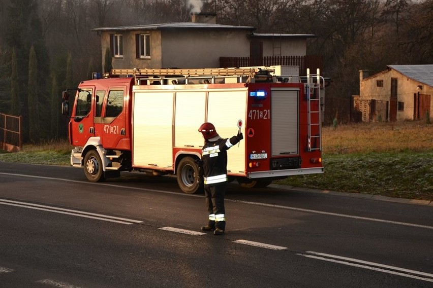 Groźny wypadek w Jastrzębiu. Zderzyły się trzy samochody