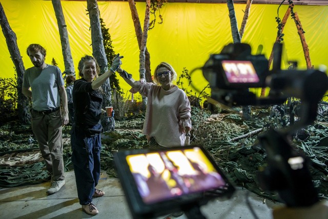 W poniedziałek w Bydgoszczy ruszyły zdjęcia do filmowej baśni „Kwiat paproci”, która powstaje w ramach animowano-aktorskiego serialu „Klechdy domowe”.