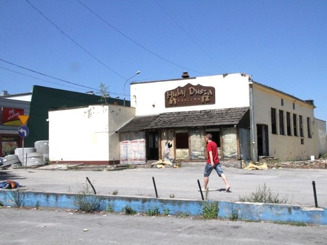 Jako pierwszy zostanie wyburzony budynek po restauracji Hulaj Dusza przy ulicy Żelaznej w Kielcach.