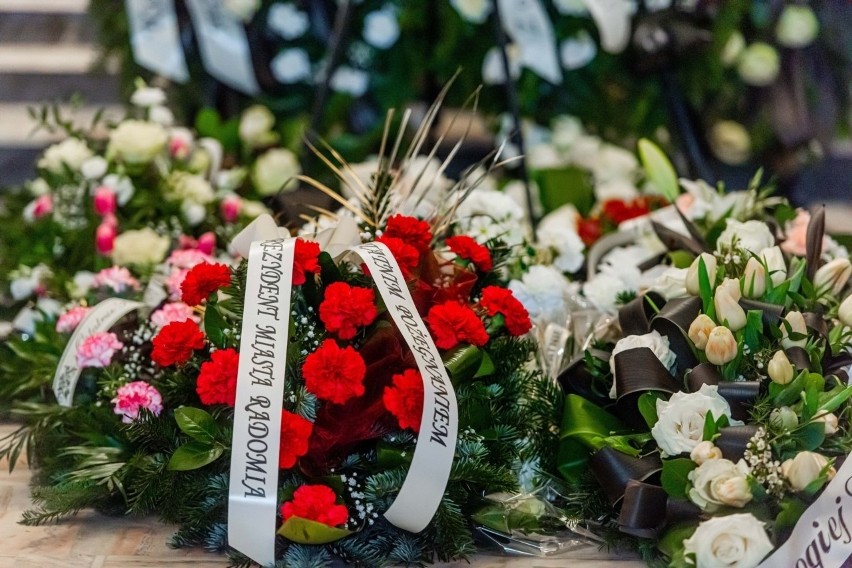 Msza pogrzebowa zmarłej pielęgniarki radomskiego szpitala...