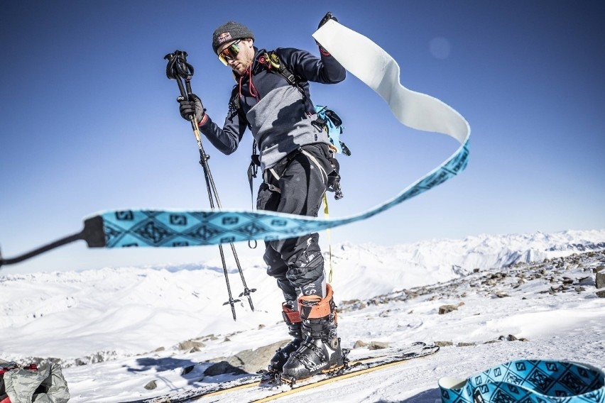 Andrzej Bargiel zdobył dziewiczy szczyt Yawash Sar II i zjechał z niego na nartach. To kolejny etap projektu Hic Sunt Leones